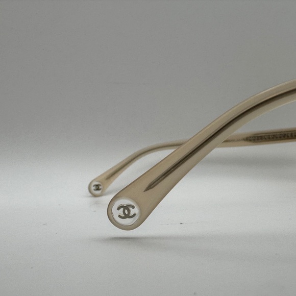 CHANEL Beige Sunglasses main image 5
